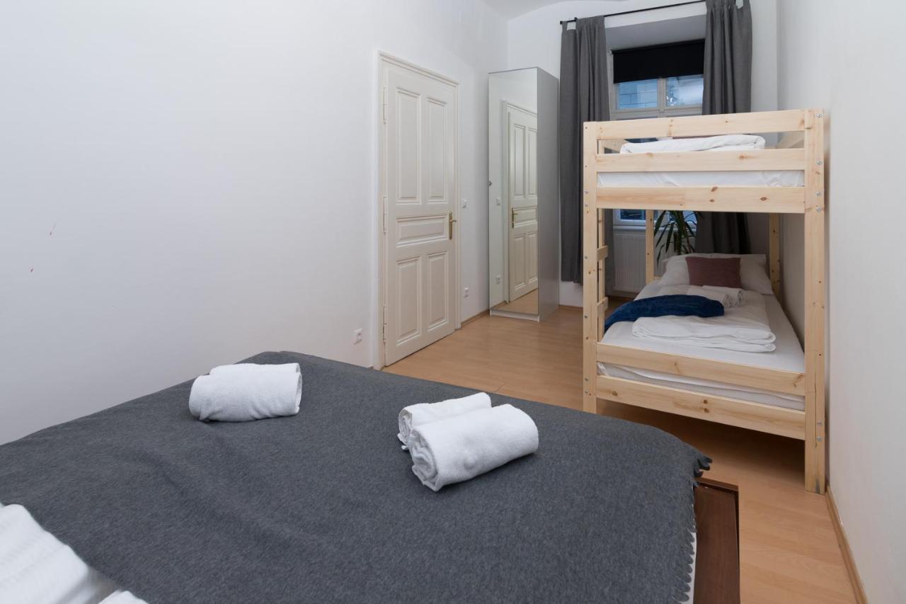 Spacious 2 Bedrooms In 4th District Near Karlskirche Appartement Vienne