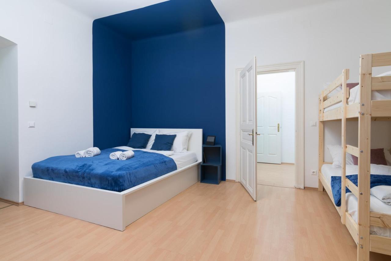 Spacious 2 Bedrooms In 4th District Near Karlskirche Apartment Vienna